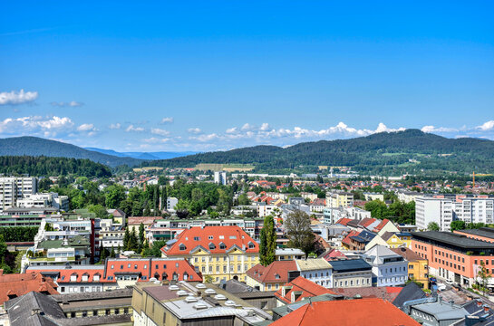 Klagenfurt, Altstadt, Dach, D&auml;cher, Landeshauptstadt, K&auml;rnten, &Ouml;sterreich, Zentrum, Stadtzentrum, Stadt, Aussicht, Fernsicht, &Uuml;berblick, Stadt, Stadtgebiet, Haus, H&auml;user, H&auml;usermeer, Tradition, Bausti