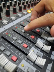 using button on sound mixer panel to mute channel