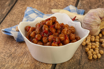 Baked chickpea with tomato sauce