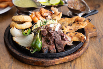 parrillada carne camaron