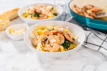 Garlic Shrimp Pasta with Spinach