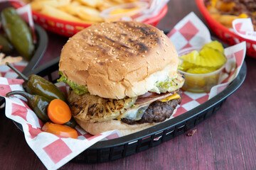 Hamburguesa con piña