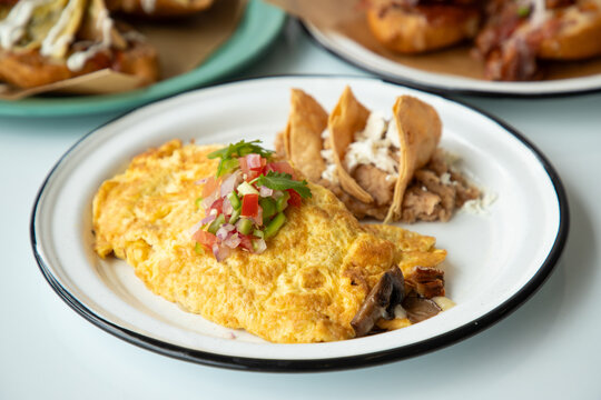 omellet con champi&ntilde;on