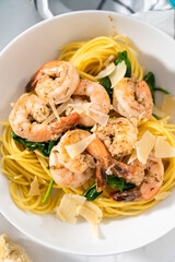 Garlic Shrimp Pasta with Spinach