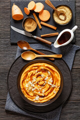 vanilla whipped sweet potatoes with maple syrup