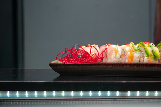 Sushi de colores con betabel rayado