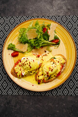 best breakfast egg with runny yolk and toast