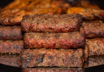 Cevapcici und Steaks vom Grill