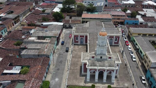 Cruciform design of El Carmen Catholic Church in San Salvador, SLV