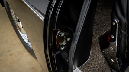 Passenger door sill