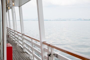 フェリーから見る琵琶湖 湖