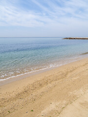 Fototapeta na wymiar 播磨灘と砂浜。(兵庫県明石市内の海岸。) 