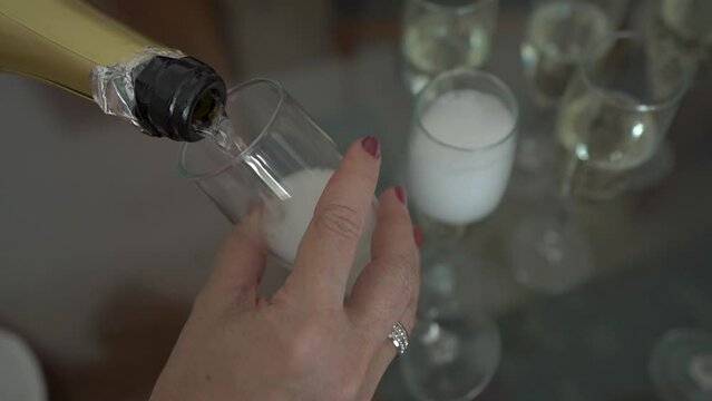 VINO ESPUMOSO SLOWMOTION