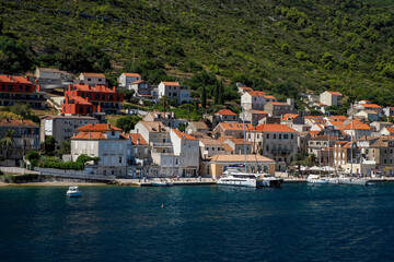 Fototapeta na wymiar vis island croatia view from the ferry