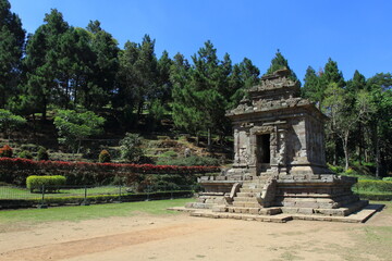 Fototapeta na wymiar Candi Gedong I, one of the nine Hindu temples in the Gedong Songo temple complex.