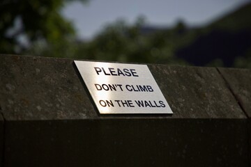 No climbing sign
