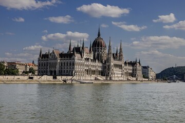 Obraz premium Hungarian Parliament Building in Budapest, Hungary