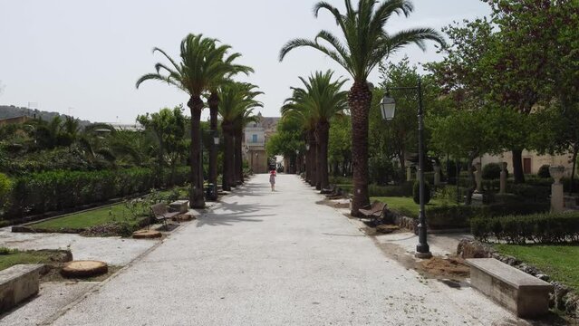video col drone del giardino ileo a ragusa