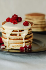 Pancakes with raspberries and cream