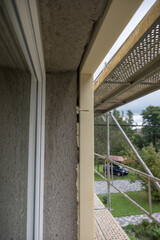 Insulation glued to the outer part of the boom.