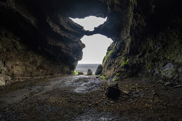 Gígjagjá also known as the Yoda cave, Hjörleifshöfði at Iceland's South coast - obrazy, fototapety, plakaty