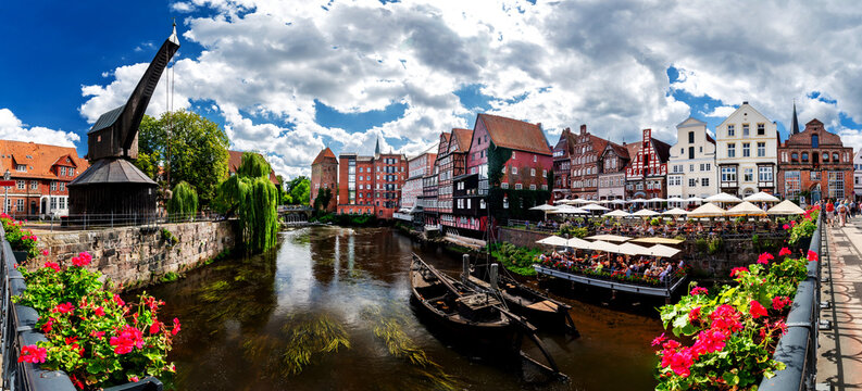 L&uuml;neburg, Niedersachsen, Kirche, Kirchturm, Turm, Altstadt, L&uuml;neburger Heide, Deutschland, religion, emporragen, bauwerk, himmel, stadt, alt, europa, gotik, Backsteingotik, backsteingotisch, norddeuts