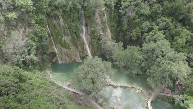 Cascadas Minas Viejas  en la Huasteca Potosina, San Luis Potos&iacute; , m&eacute;xico 