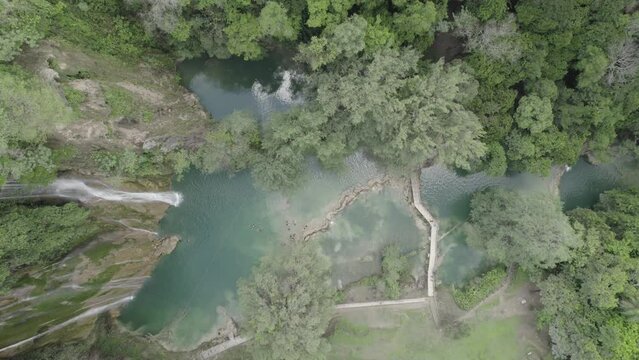 Cascadas Minas Viejas  en la Huasteca Potosina, San Luis Potos&iacute; , m&eacute;xico 
