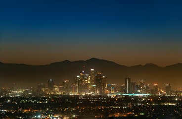 Fototapeta premium Los Angeles skyline night