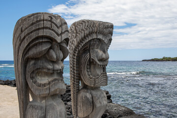 polynesian statues in hawaii