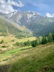 Vall&eacute;e du refuge de Miage sur le sentier du TMB