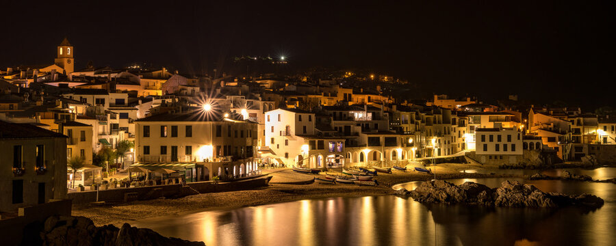 calella at night