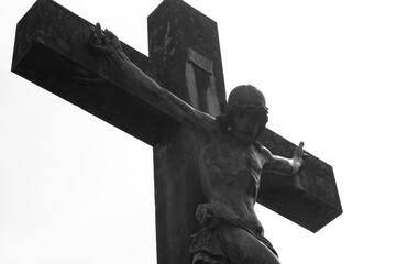 Estátua de Jesus Cristo crucificado. 