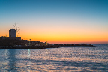 Sunset in Paros island beach in Greece. - 653294626