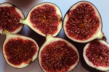 figs on a plate