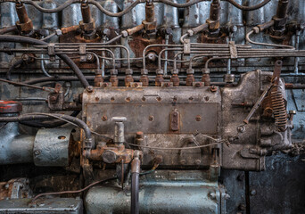 Obraz na płótnie Canvas detail of an old diesel engine