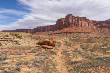 hiking the alcove spring trail, canyonlands national park, usa