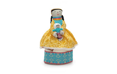 Muñeca tradicional mexicana perteneciente a la etnia otomí. La muñeca lleva ropa tradicional...