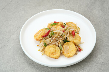 Tumis Tauge Tofu,  Indonesian stir fried bean sprouts mixed with tofu
