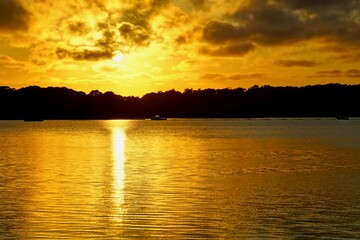 Fototapeta na wymiar Sunset during Golden Hour in Long Island, New York State, United States of America