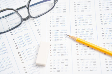 Obraz premium Multiple Choice Test Form and pencil 