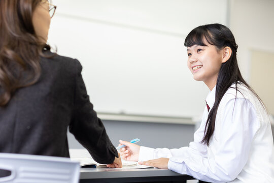 面談する学生