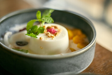 Coconut milk pudding