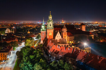 Wawel Royal Castle at night, Krakow. Poland - obrazy, fototapety, plakaty