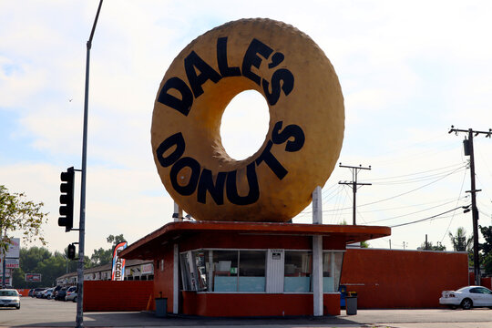Compton (Los Angeles County), California &ndash; September 27, 2023: DALE'S DONUTS with a giant doughnut on the roof located at 15904 Atlantic Ave, Compton