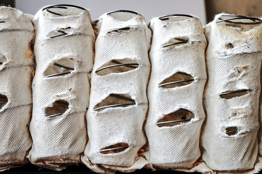 Worn independent spring unit side view after ten years of use, Pocket Spring technology, TFK, pocket springs.