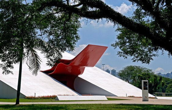 Audit&oacute;rio no parque do Ibirapuera. S&atilde;o Paulo.