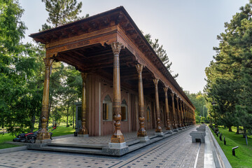 Fototapeta Scenic passage in the Square of Memory at Tashkent, Uzbekistan obraz