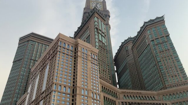 Mecca , Saudi Arabia 27 Sep 2023: Zam zam Tower or Clock Tower - Abraj Al Bait hotel - Masjid Al Haram video