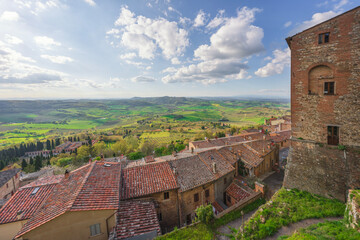 Fototapeta na wymiar Montepulciano village panoramic view. Siena, Tuscany Italy